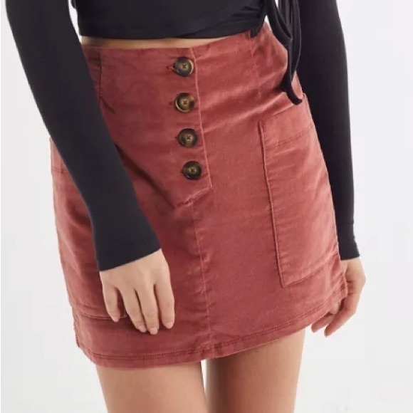 Urban Outfitters BDG Kendri Uncut Corduroy‎ Mini Skirt - Picture 3 of 16